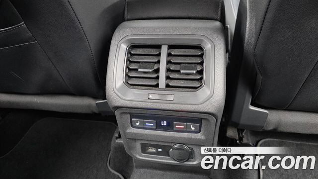 Volkswagen Tiguan Allspace 2.0 TDI Prestige 2020 — фото 18