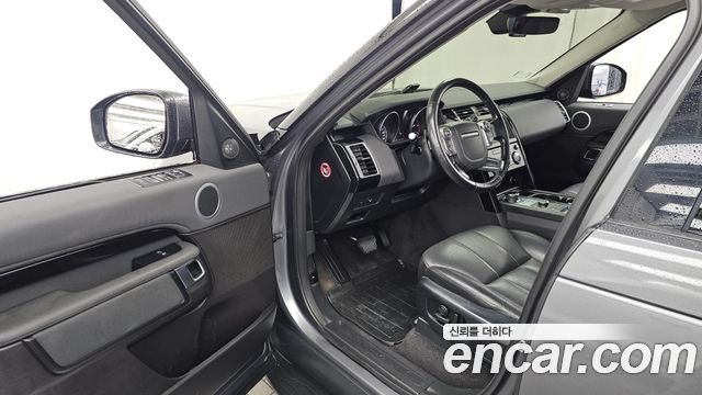 Land Rover Discovery 5 2.0 SD4 SE 2018 — фото 10