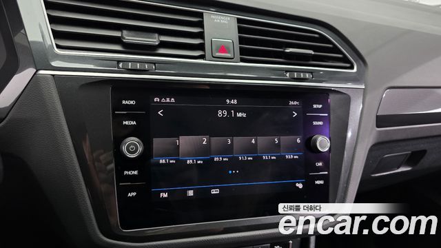Volkswagen Tiguan (II) 2.0 TDI Premium 2018 — фото 14