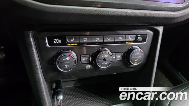 Volkswagen Tiguan (II) 2.0 TDI Premium 2018 — фото 18