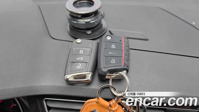Volkswagen Tiguan (II) 2.0 TDI Premium 2018 — фото 30