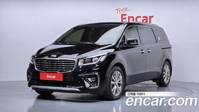 Kia Carnival 9-Seater Prstige 2020 — фото 1