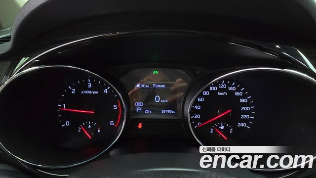 Kia Carnival 9-Seater Prstige 2020 — фото 8
