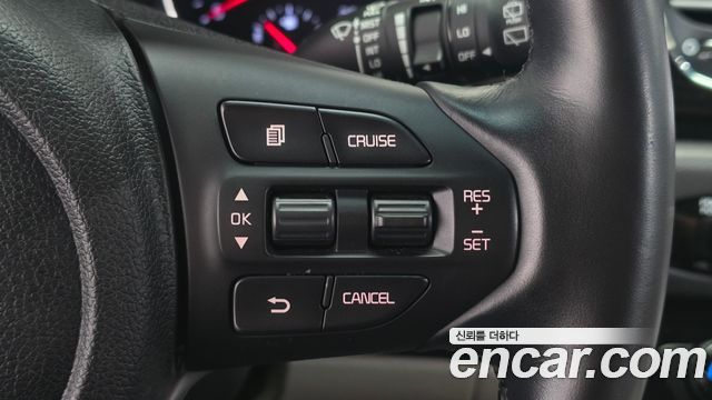 Kia Carnival 9-Seater Prstige 2020 — фото 14