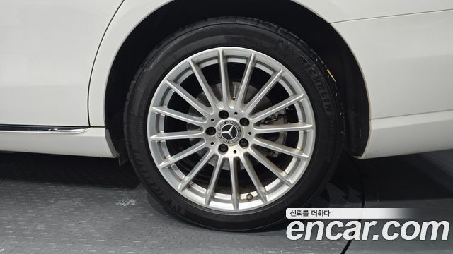 Mercedes-Benz E-Class (W213) E250 Exclusive 2021 — фото 5