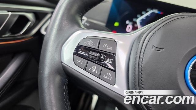 BMW i4 eDrive40 M Sports Pro 2022 — фото 14