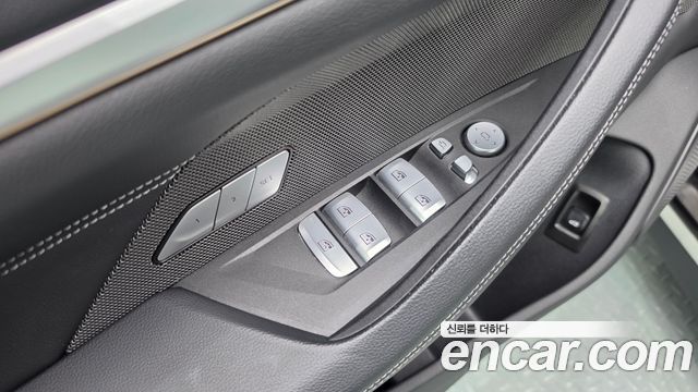 BMW i4 eDrive40 M Sports Pro 2022 — фото 20