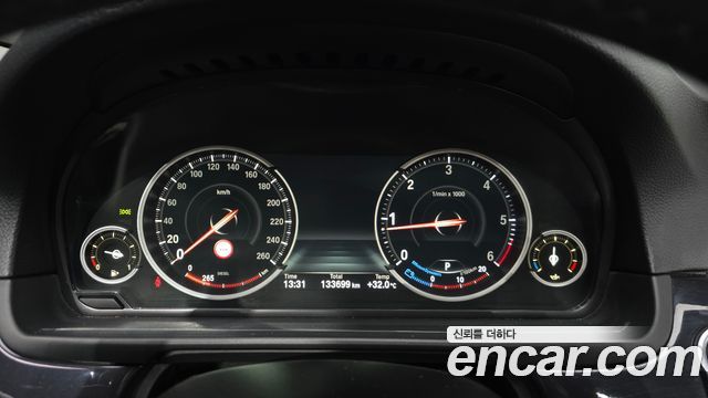 BMW 5 Series (F10) 520d 2014 — фото 8