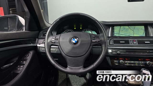BMW 5 Series (F10) 520d 2014 — фото 16