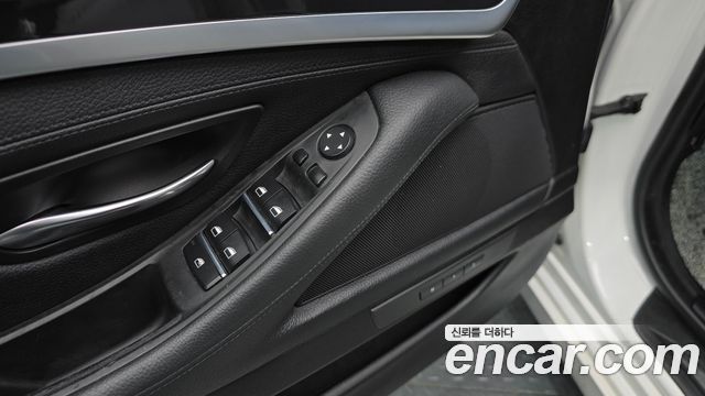BMW 5 Series (F10) 520d 2014 — фото 19