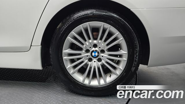 BMW 5 Series (F10) 520d 2014 — фото 27