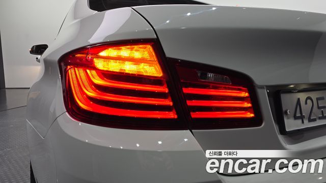 BMW 5 Series (F10) 520d 2014 — фото 29