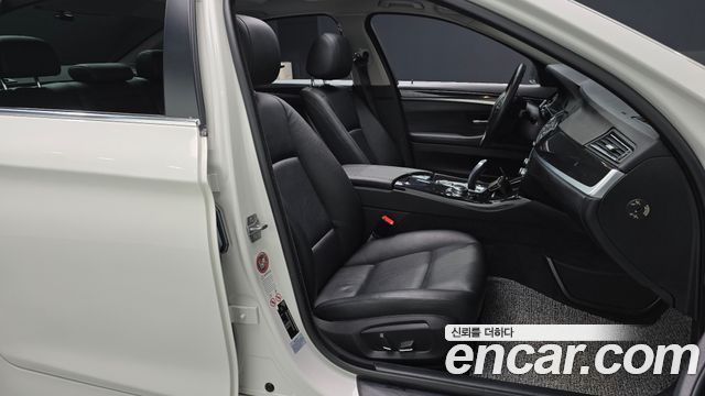 BMW 5 Series (F10) 520d 2014 — фото 32