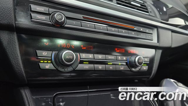 BMW 5 Series (F10) 520d 2014 — фото 34
