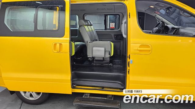 Hyundai Grand Starex School Bus LPi 2021 — фото 12