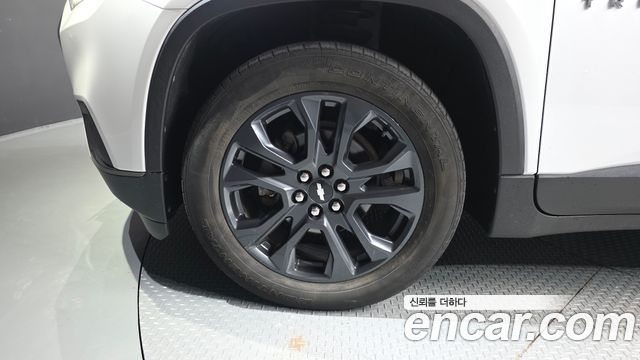 Chevrolet Traverse 3.6 AWD RS 2020 — фото 5