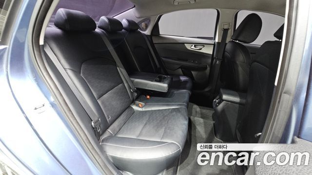 Kia K3 Prestige 2019 — фото 11