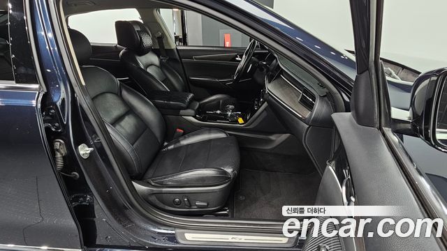 Kia K7 Premier 3.0 LPI Prestige 2020 — фото 10