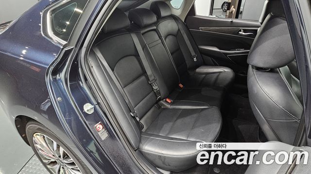 Kia K7 Premier 3.0 LPI Prestige 2020 — фото 11