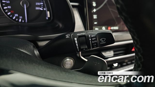 Kia K7 Premier 3.0 LPI Prestige 2020 — фото 17