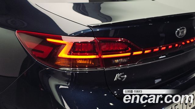 Kia K7 Premier 3.0 LPI Prestige 2020 — фото 23