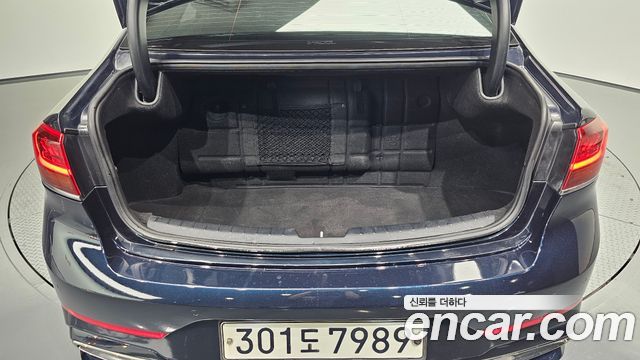 Kia K7 Premier 3.0 LPI Prestige 2020 — фото 31