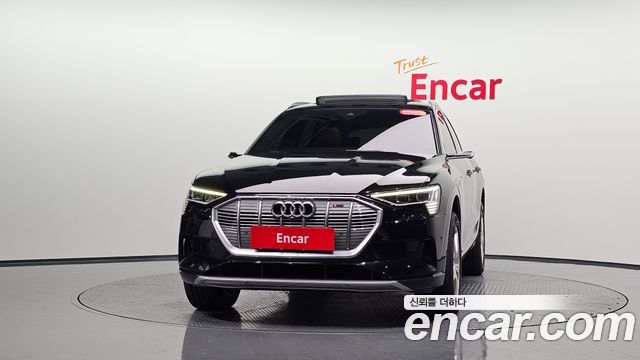 Audi e-tron 50 Quattro 2021 — фото 3