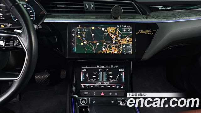 Audi e-tron 50 Quattro 2021 — фото 13