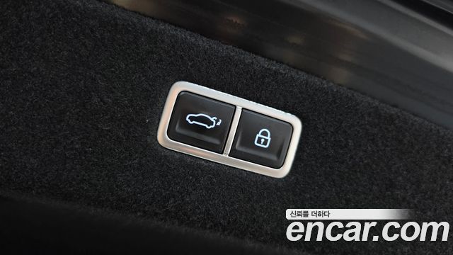 Genesis G90 (RS4) Gasoline 3.5 Turbo AWD 2022 — фото 16
