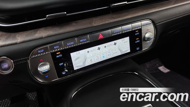 Genesis G90 (RS4) Gasoline 3.5 Turbo AWD 2022 — фото 30
