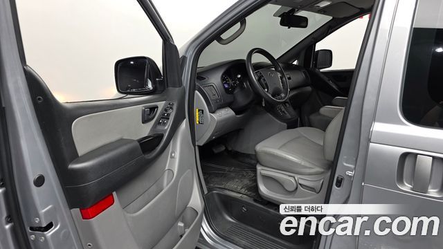 Hyundai Grand Starex Wagon 11-Seater Smart 2019 — фото 10