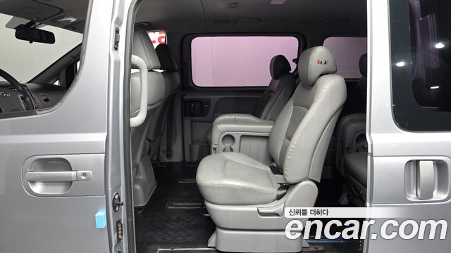 Hyundai Grand Starex Wagon 11-Seater Smart 2019 — фото 11