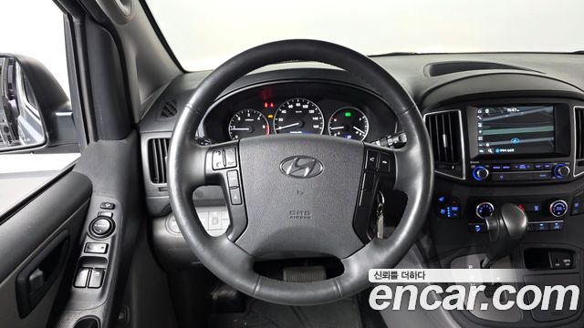Hyundai Grand Starex Wagon 11-Seater Smart 2019 — фото 12