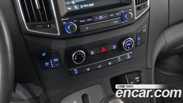 Hyundai Grand Starex Wagon 11-Seater Smart 2019 — фото 18