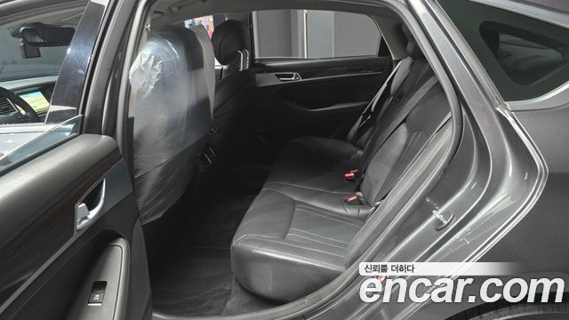 Genesis G80 3.3 GDI AWD Luxury 2017 — фото 12