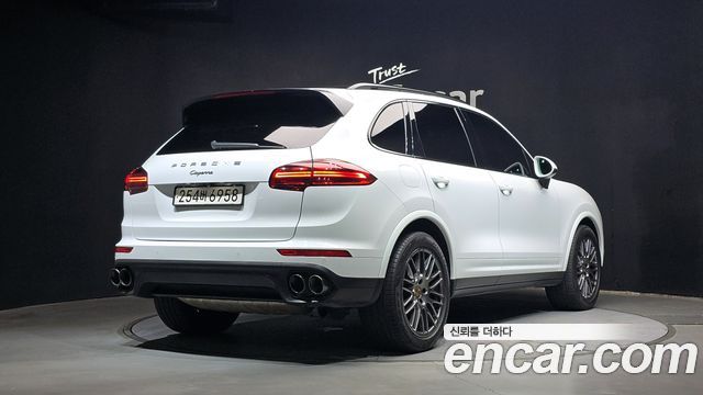 Porsche Cayenne 3.0 Diesel Platium Edition 958 2017 — фото 2