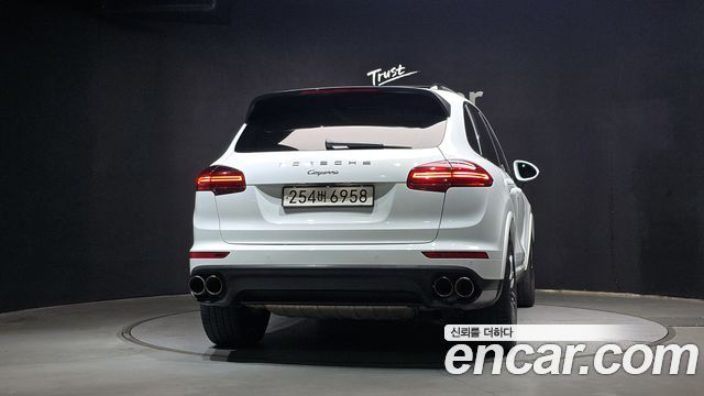Porsche Cayenne 3.0 Diesel Platium Edition 958 2017 — фото 4