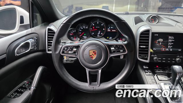 Porsche Cayenne 3.0 Diesel Platium Edition 958 2017 — фото 13