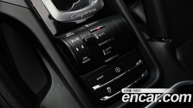 Porsche Cayenne 3.0 Diesel Platium Edition 958 2017 — фото 16