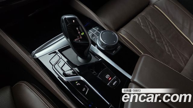 BMW 5 Series (G30) 530i M Sport Package 2023 — фото 9