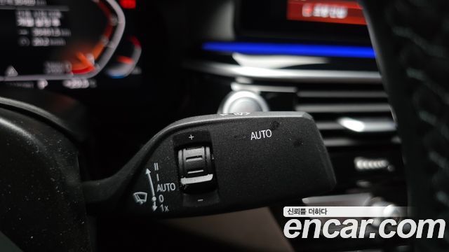 BMW 5 Series (G30) 530i M Sport Package 2023 — фото 19