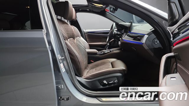 BMW 5 Series (G30) 530i M Sport Package 2023 — фото 26
