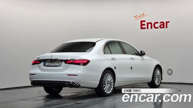 Mercedes-Benz E-Class (W213) E250 Exclusive 2021 — фото 2