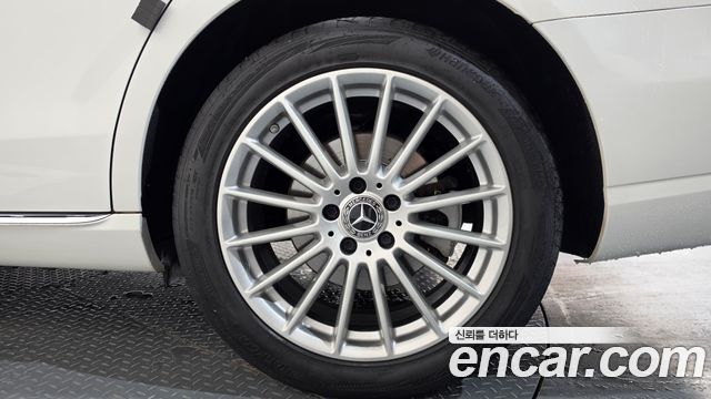 Mercedes-Benz E-Class (W213) E250 Exclusive 2021 — фото 21