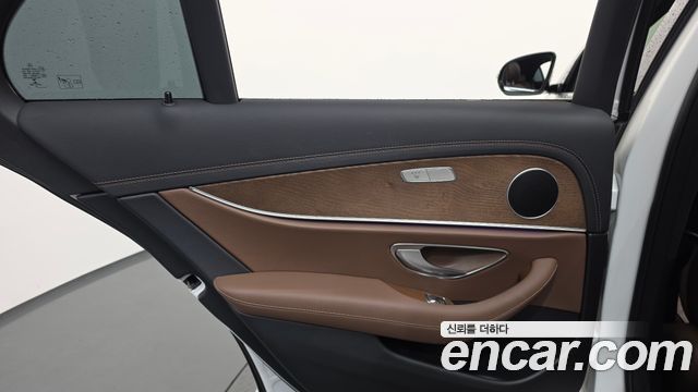 Mercedes-Benz E-Class (W213) E250 Exclusive 2021 — фото 25