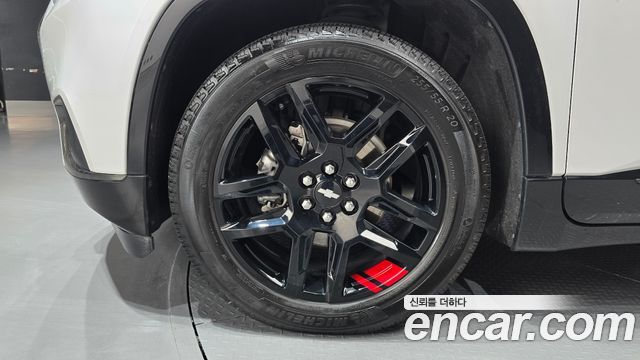 Chevrolet Traverse 3.6 AWD Redline 2021 — фото 5