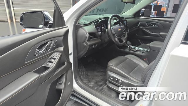 Chevrolet Traverse 3.6 AWD Redline 2021 — фото 10