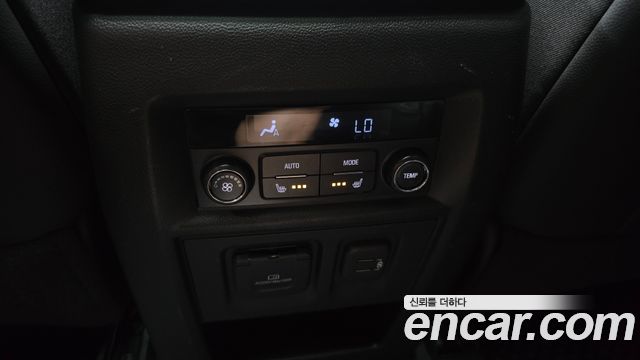 Chevrolet Traverse 3.6 AWD Redline 2021 — фото 32