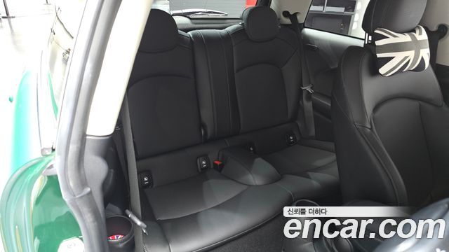MINI Cooper Standard Third Generation 2021 — фото 11