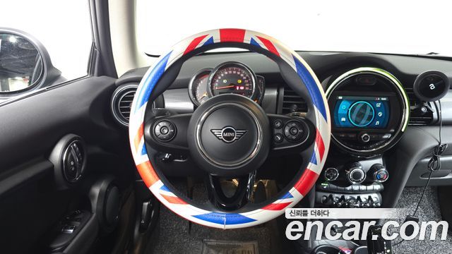 MINI Cooper Standard Third Generation 2021 — фото 12